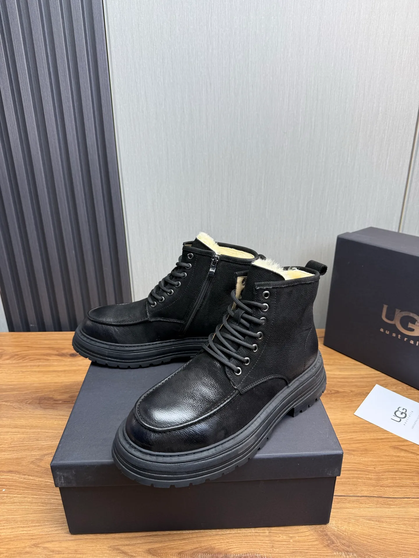 Factory price 680💰 [UGG] Men's hot winter warm boots🐑Simple and fashionable design, cowhide➕comfortable and warm wool lining. Soft and comfortable to wear, good warmth retention, and excellent foot feel. Regular size 38-45